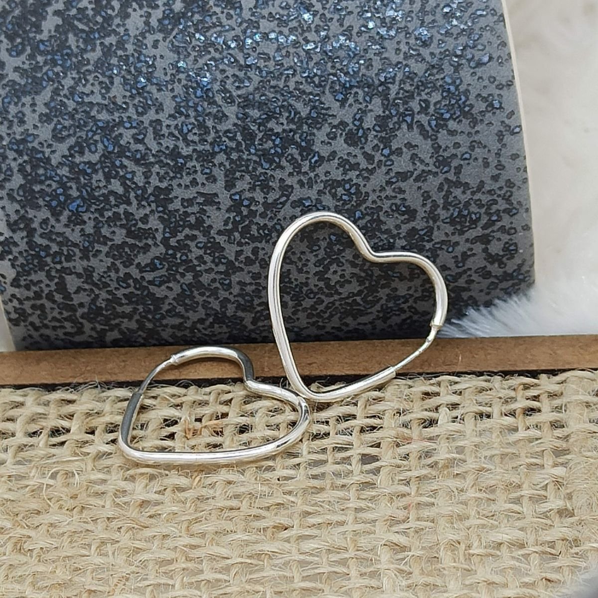 Argola de prata de coração (média)