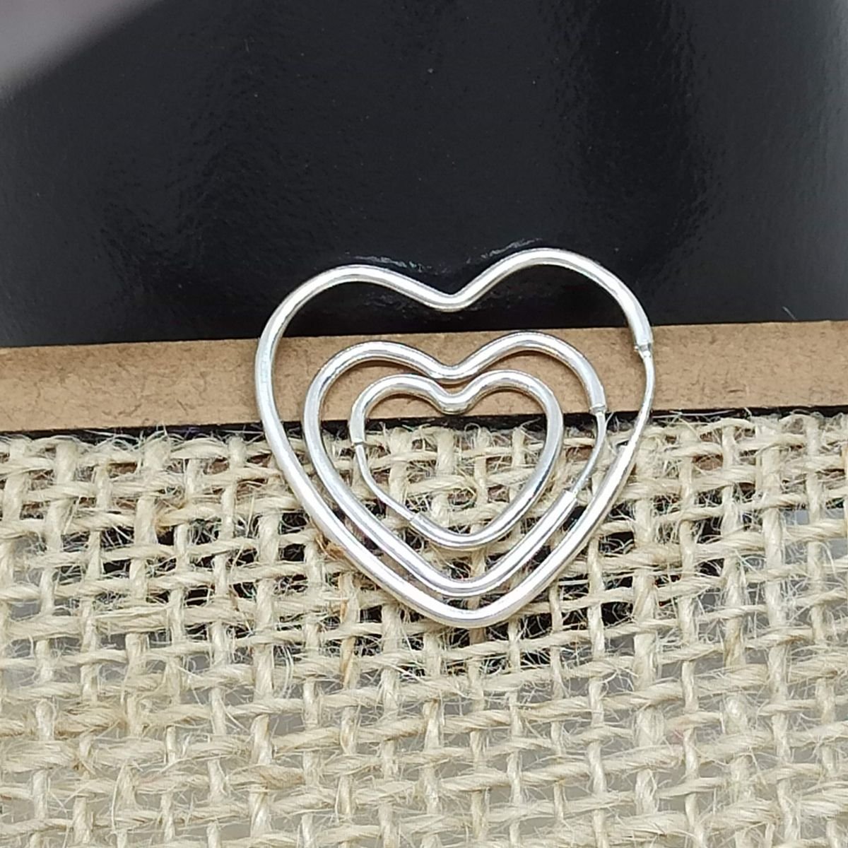 Argola de prata de coração (média)