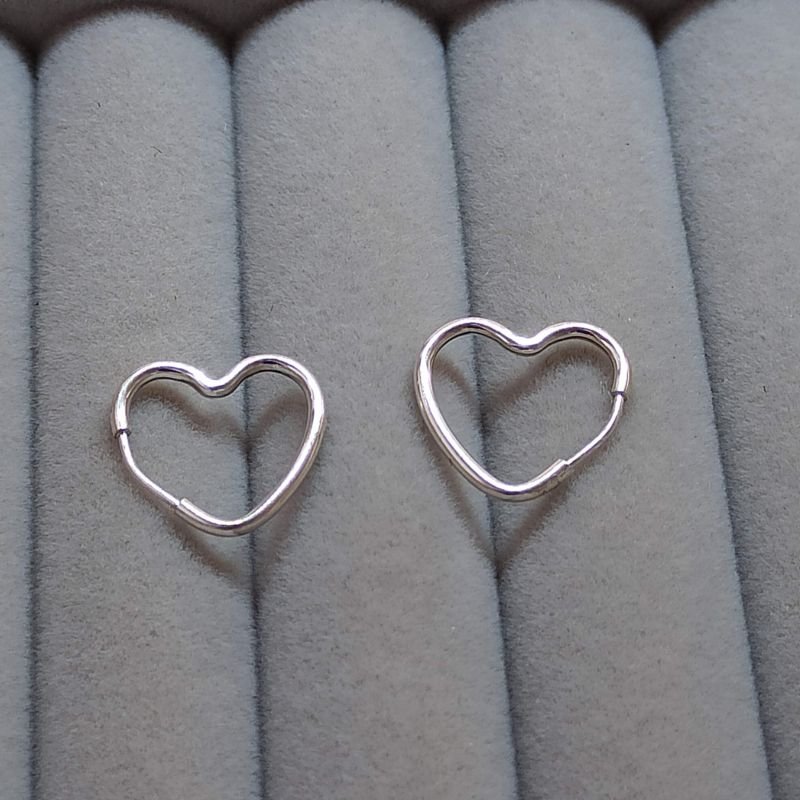 Argola de prata de coração (pequena)
