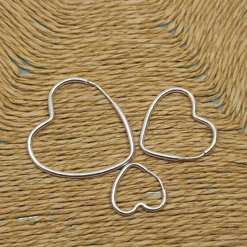 Argola de prata de coração (pequena)