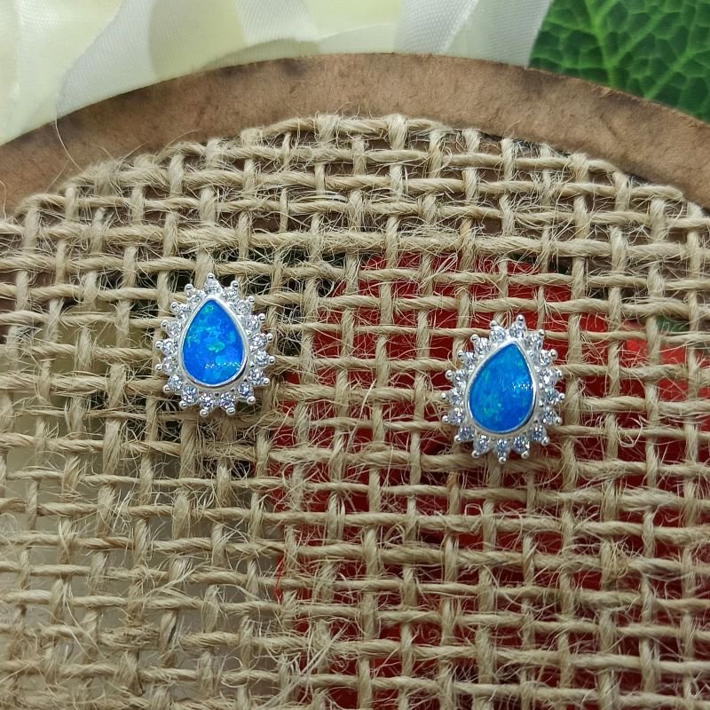 Brinco Gota em Prata com Opala Azul e Zircônias