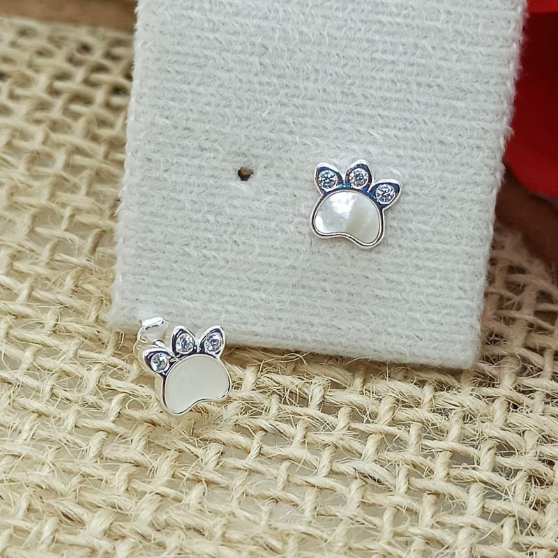 Brinco Patinha em Prata com Madrepérola e Zircônias