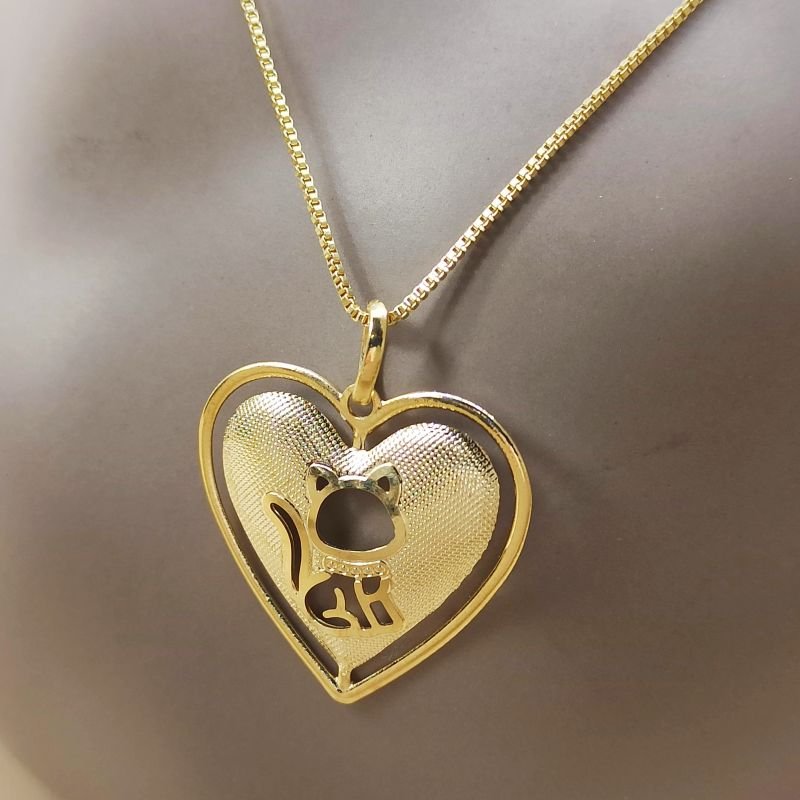 Pingente de coração de gato folheado a ouro