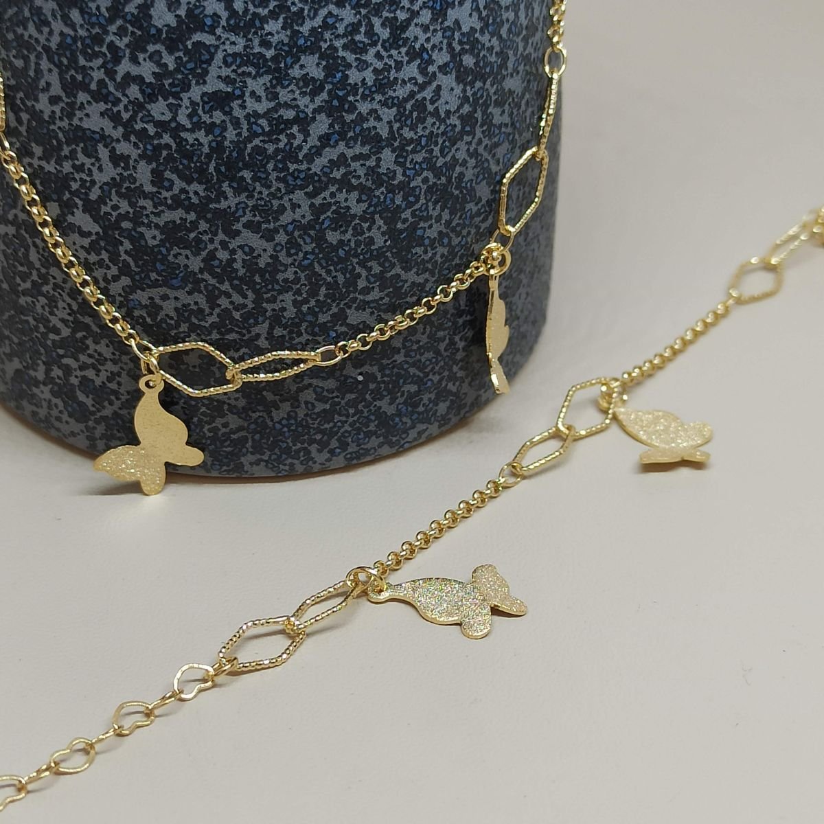 Pulseira folheado a ouro de borboletas