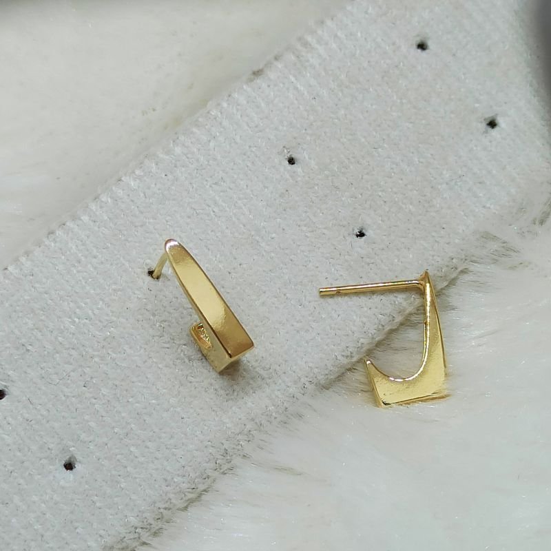 Trio de brincos folheados a ouro de argola retangular